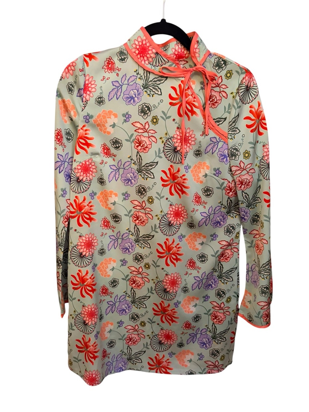 GLAMOROUS Floral Tie-Neck Blouse in Mint with Coral & Lavender Flowers